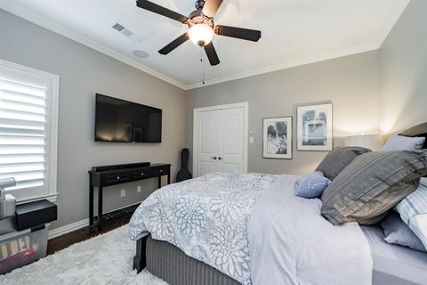 Tiny photo for 5517 Longview Street, Dallas, TX 75206 (MLS # 21083621)