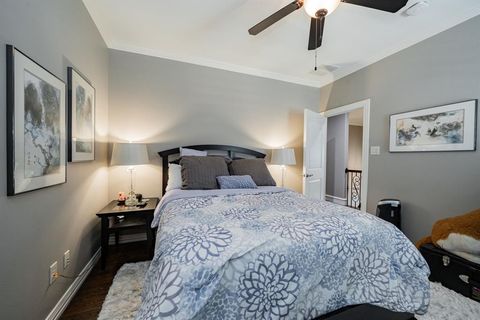 Tiny photo for 5517 Longview Street, Dallas, TX 75206 (MLS # 21083621)