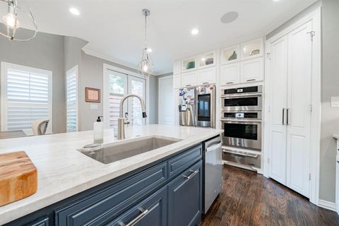 Tiny photo for 5517 Longview Street, Dallas, TX 75206 (MLS # 21083621)