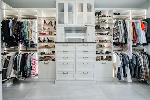 Tiny photo for 5517 Longview Street, Dallas, TX 75206 (MLS # 21083621)