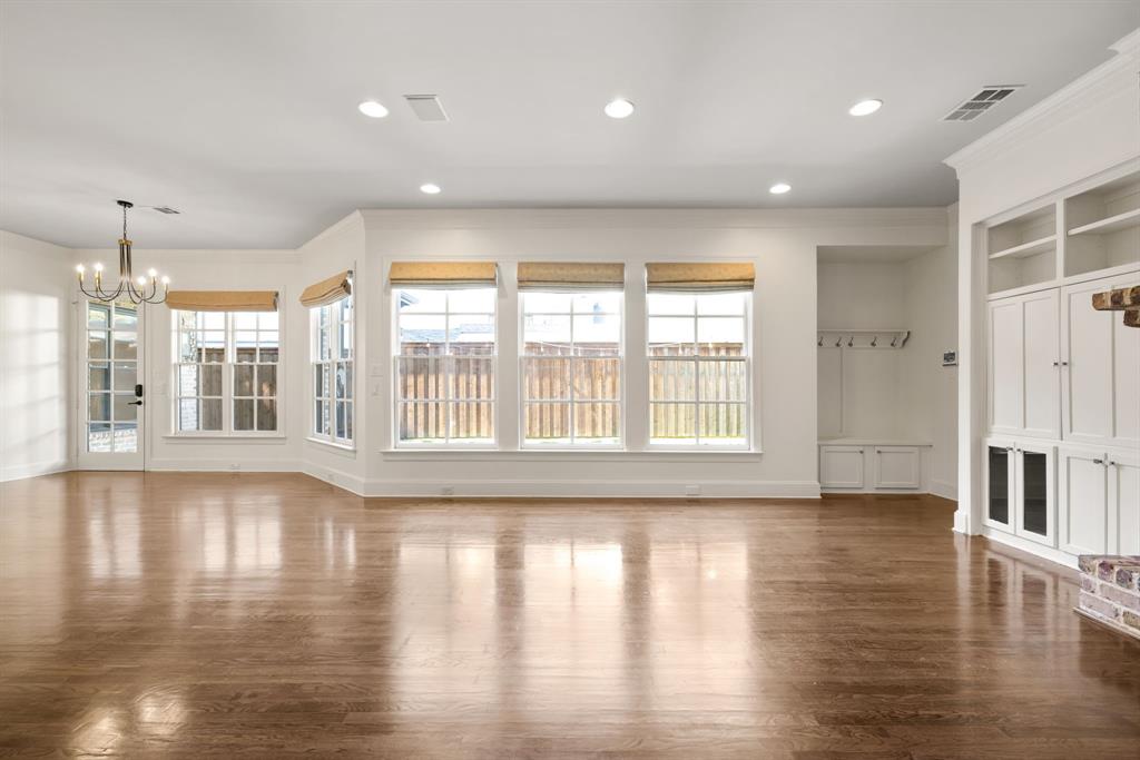 Summitt Lawn - Residential