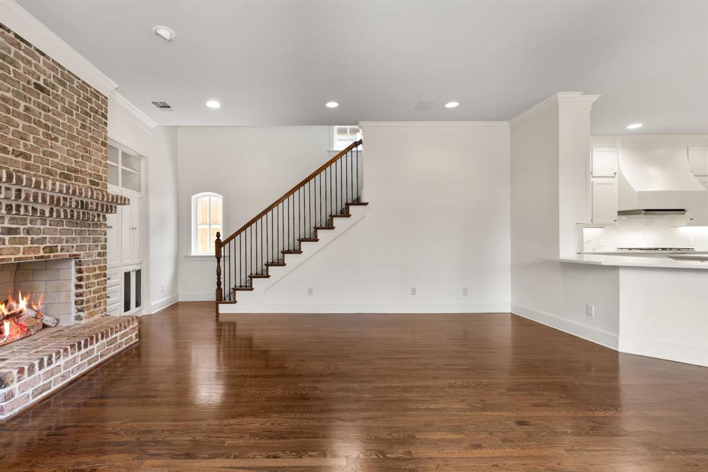 Summitt Lawn - Residential