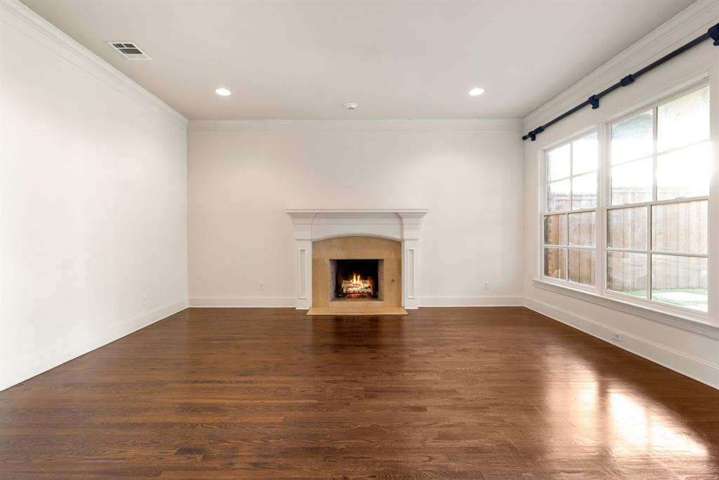 Summitt Lawn - Residential