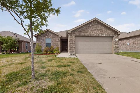 Photo of 1412 Waverley Drive, Greenville, TX 75402 (MLS # 21246762)