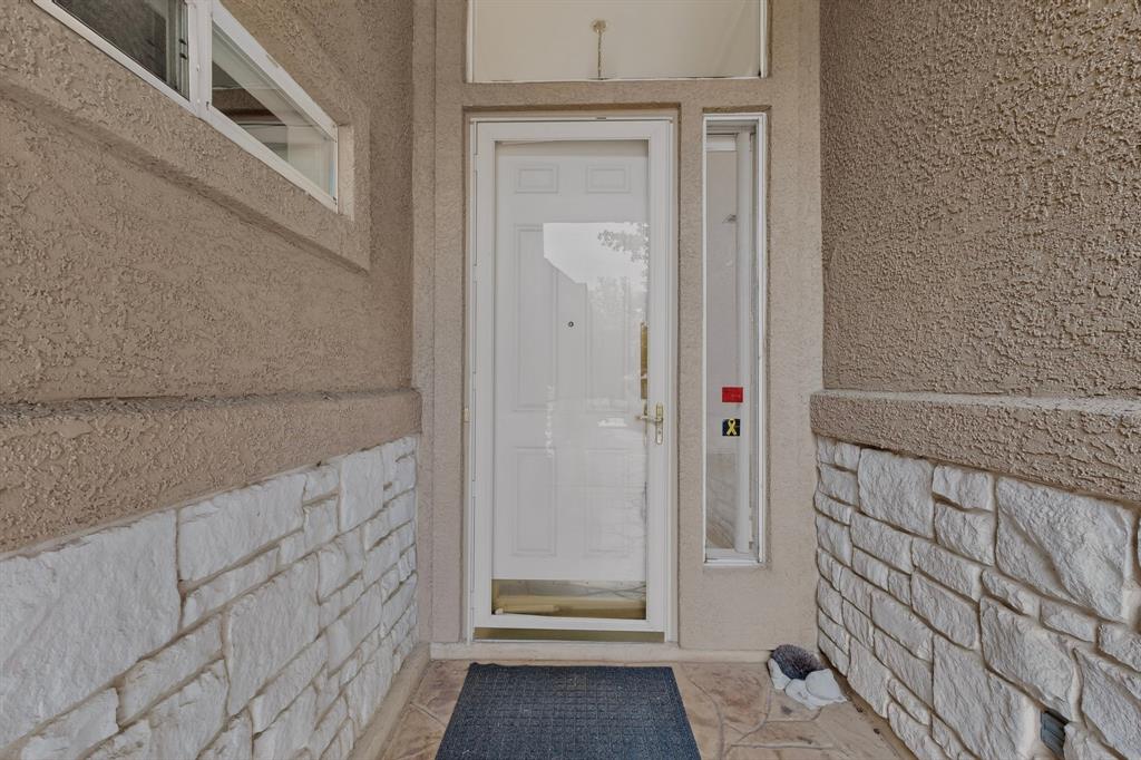 9313 Grandview Drive