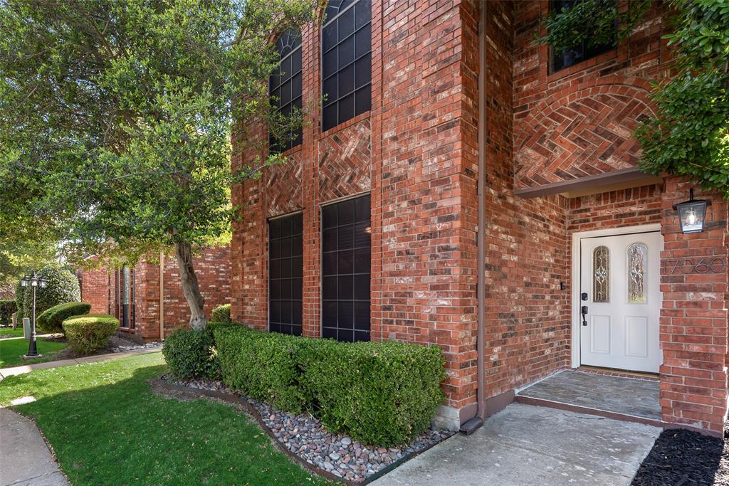 17060 Upper Bay Road