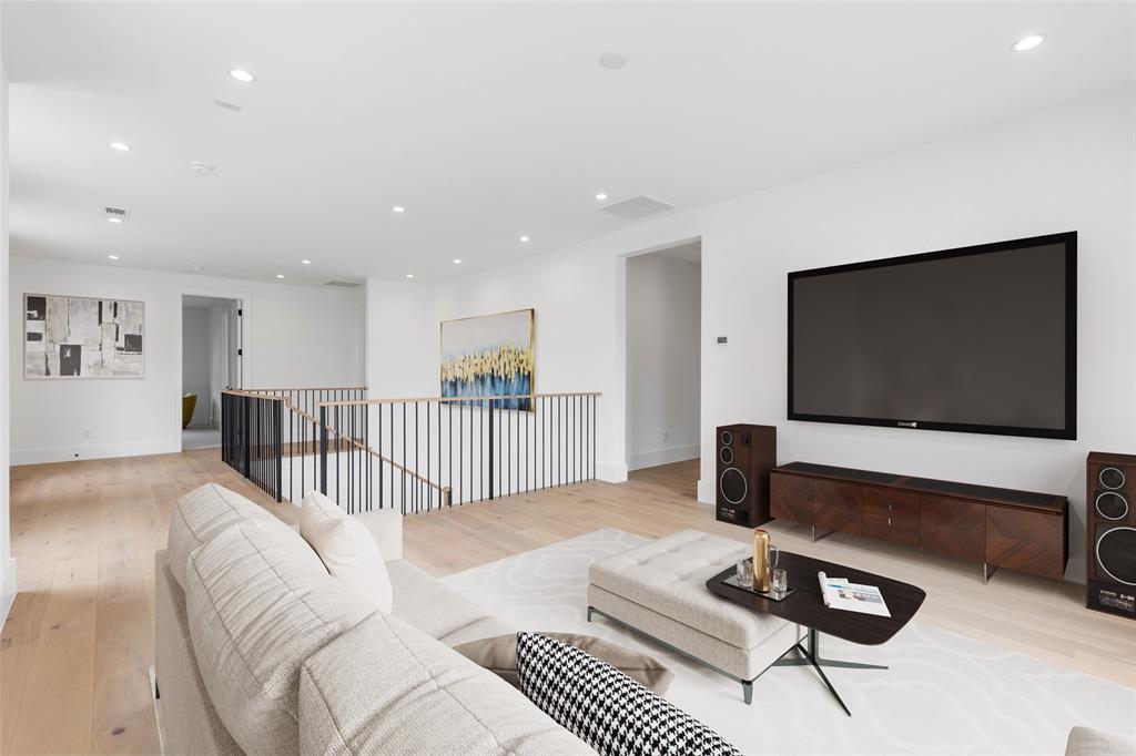 PRESTON HOLLOW VILLAGE PH 3 - Residential