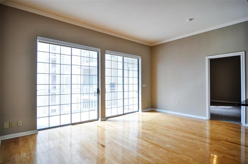3225 Turtle Creek Boulevard 929
