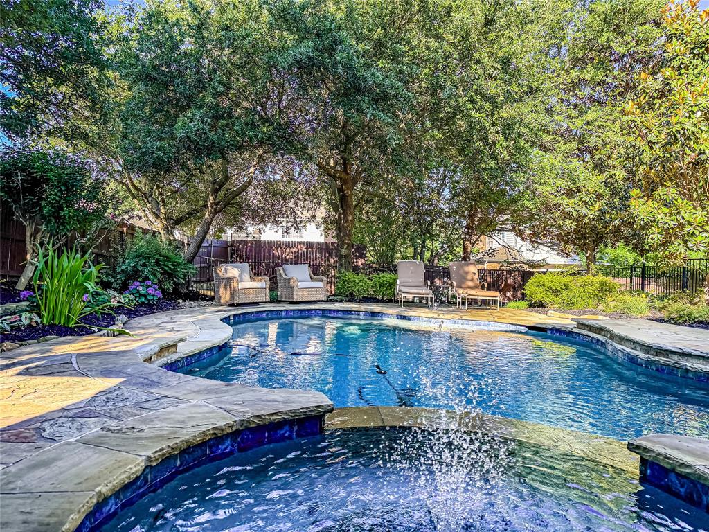 204 Swallow Drive