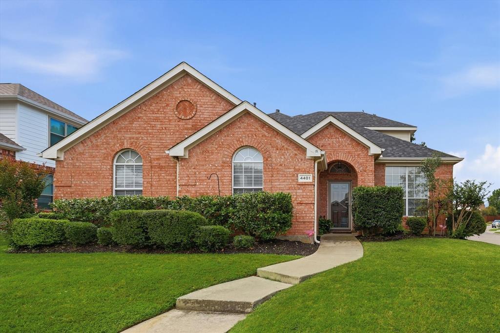 4401 Lakeside Drive