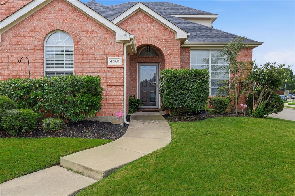 4401 Lakeside Drive
