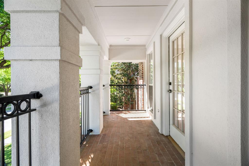 5915 Dripping Springs Drive