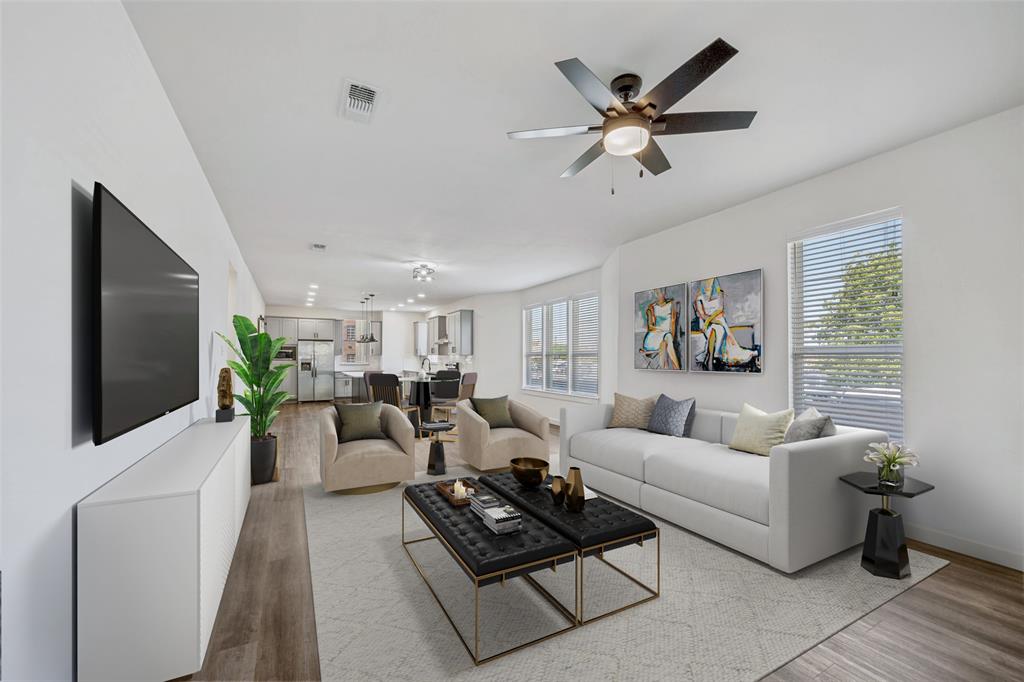 1704 S Jennings Avenue