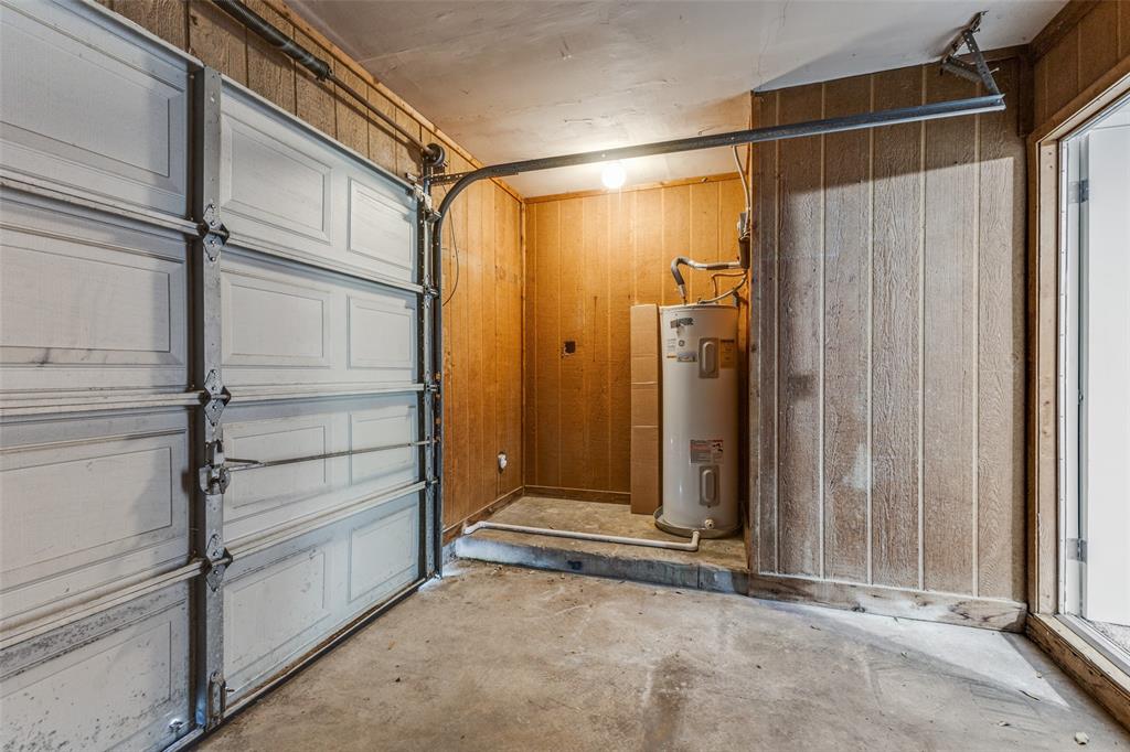 Freeway East Rev - Residential Lease