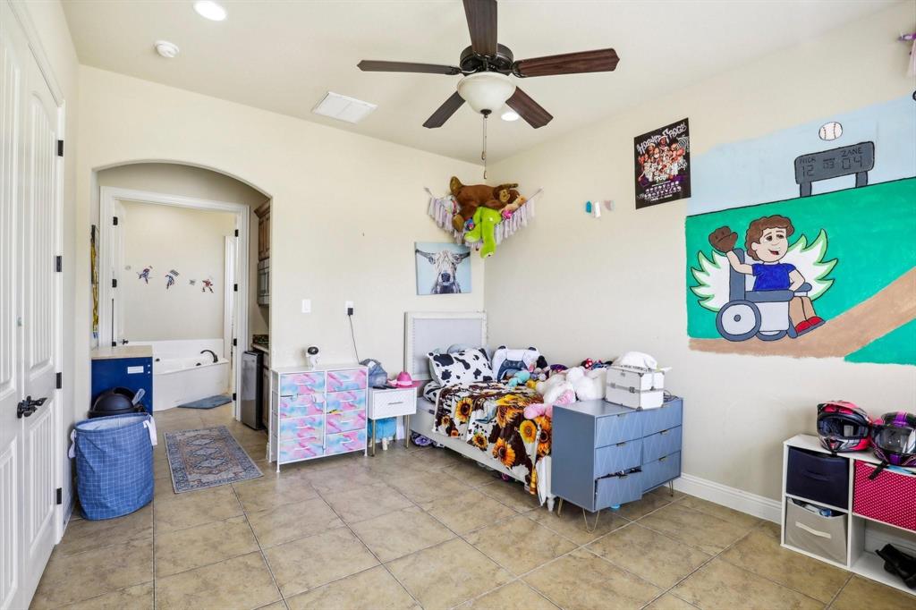 Abes Landing Ph One - Residential