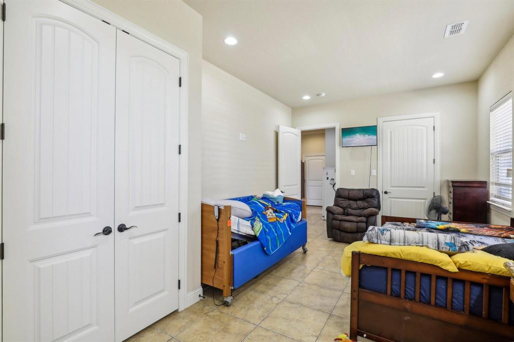 Abes Landing Ph One - Residential