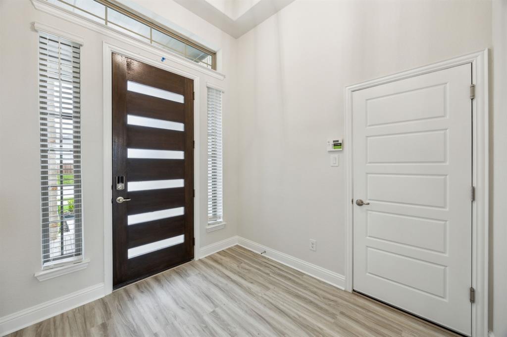 10328 Lenten Rose Street