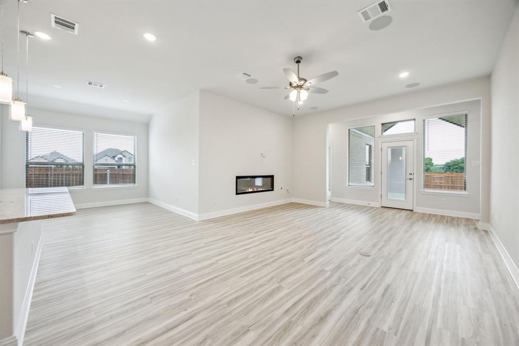 Summer Crest - Residential