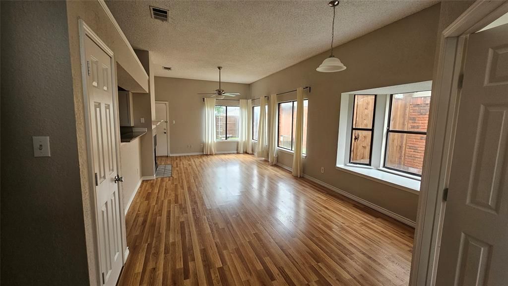 Photo of 516 Lookout Mountain Trail, Mesquite, TX 75149 (MLS # 21202935)