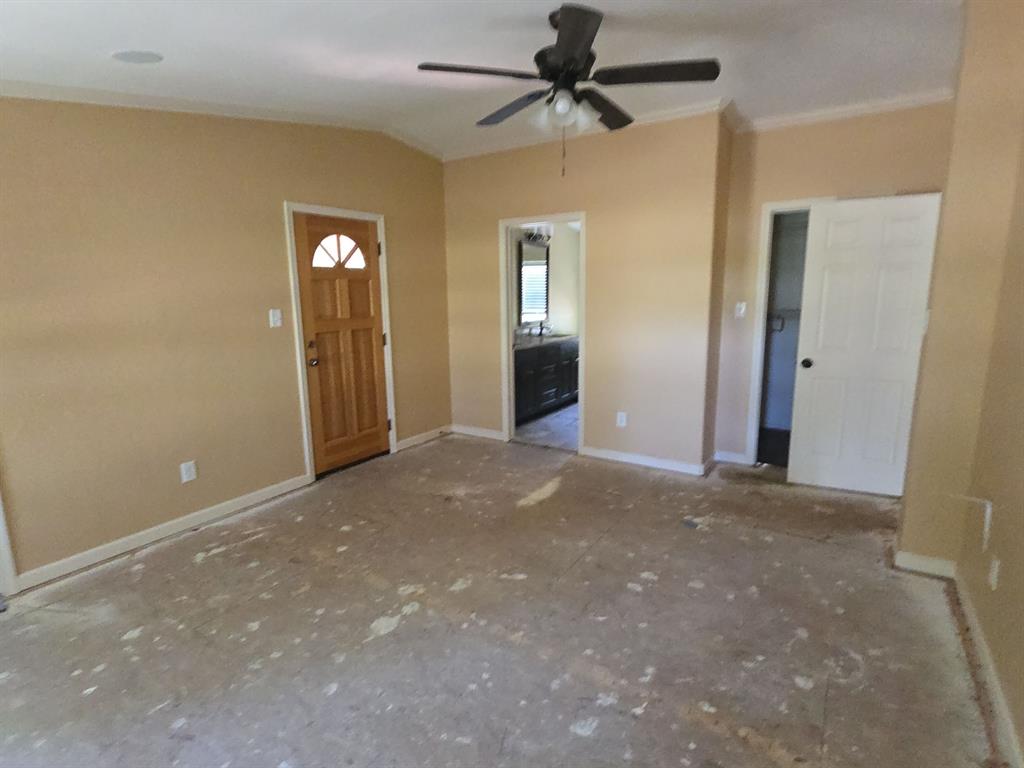 7728 County Road 915