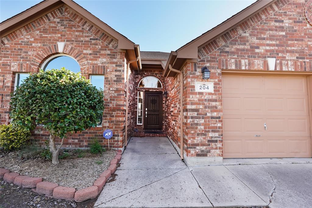 204 Village Trail