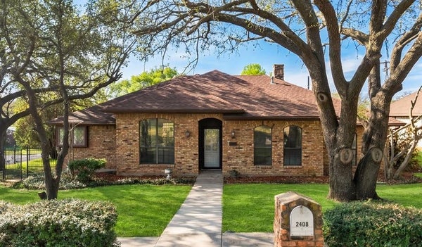 2408 CASTLE ST, IRVING, TX 75038 - Image e8ca11eb046bcebc689c9416b3acbba0/4101442196
