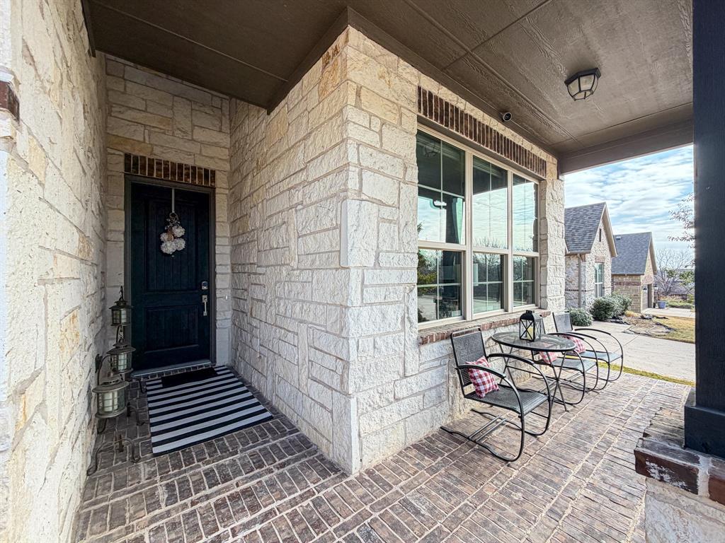 2708 Pointview Court