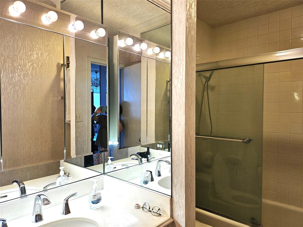 Athena Condo - Residential