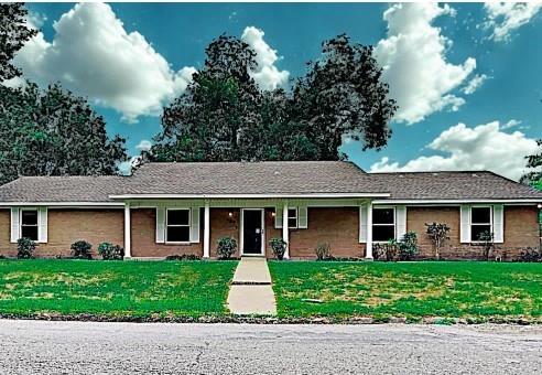 407 E County Line Road