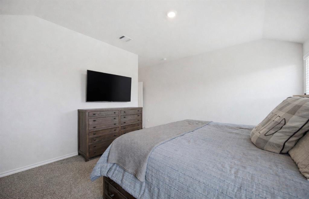 RIVERFIELD - Residential