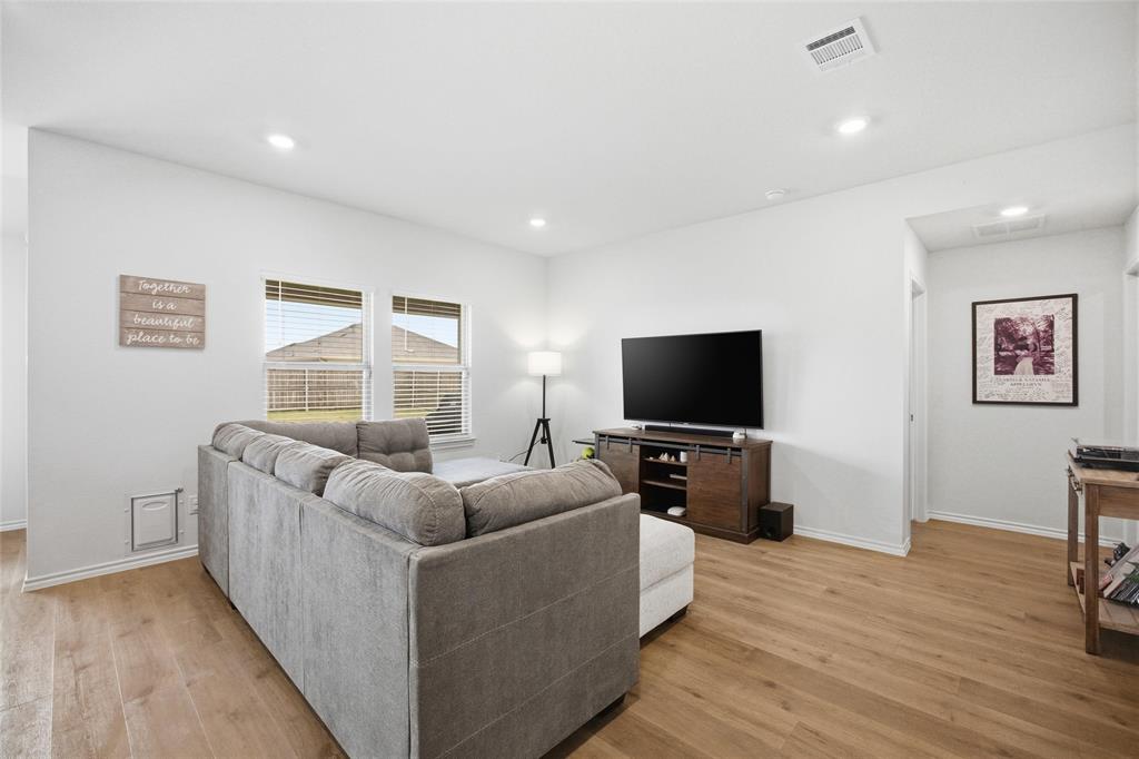 RIVERFIELD - Residential