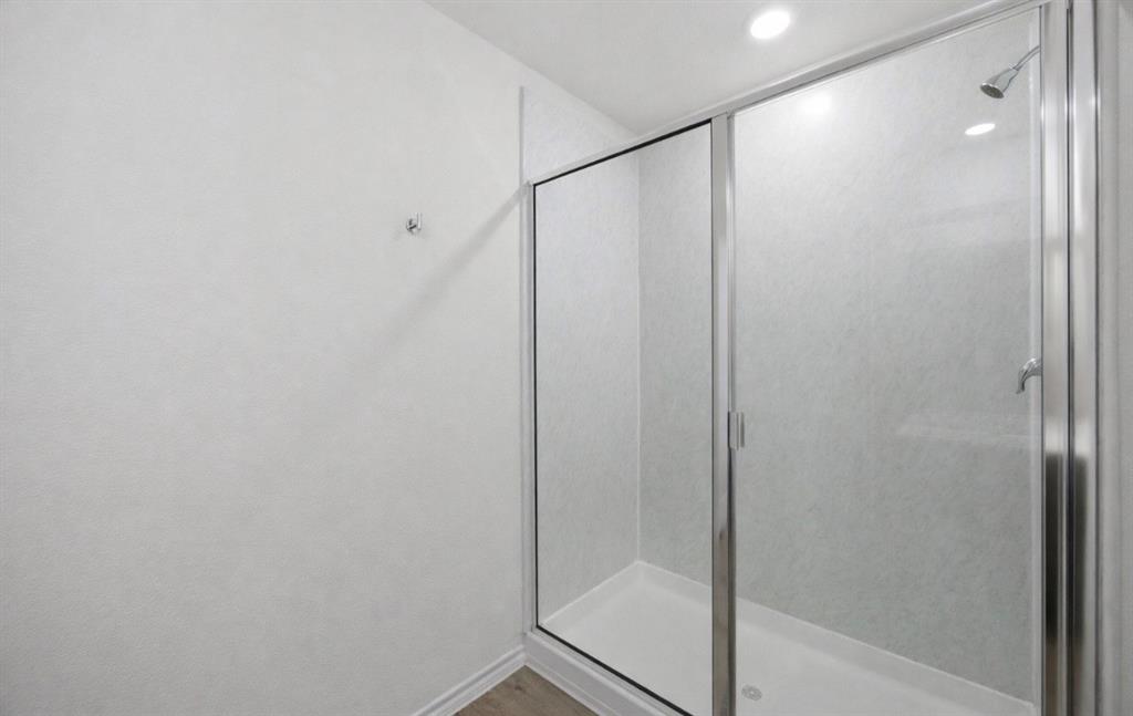 RIVERFIELD - Residential