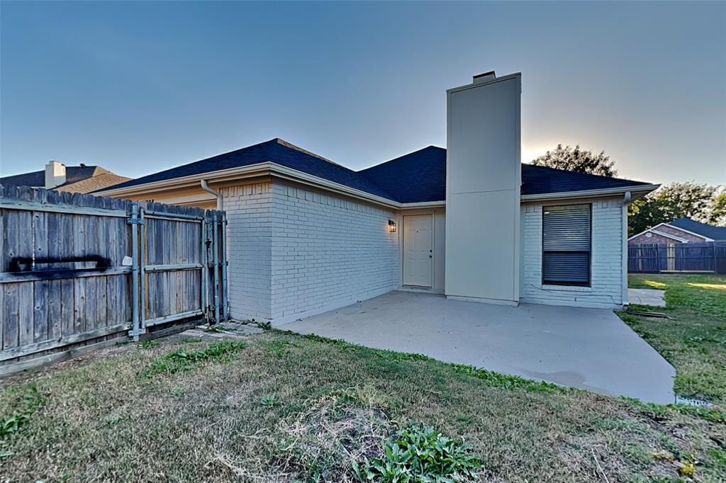 Huntington Village Ph III Add - Residential Lease