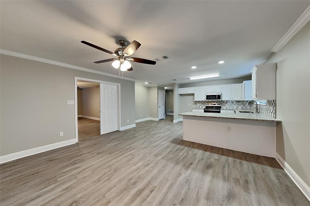 Huntington Village Ph III Add - Residential Lease