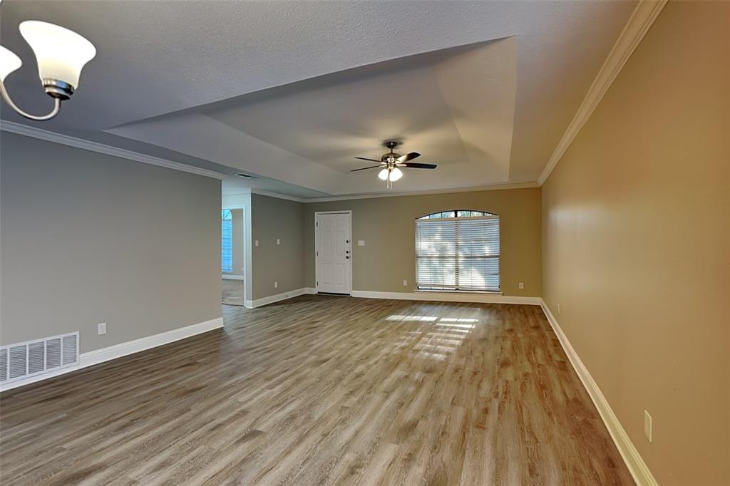 Huntington Village Ph III Add - Residential Lease