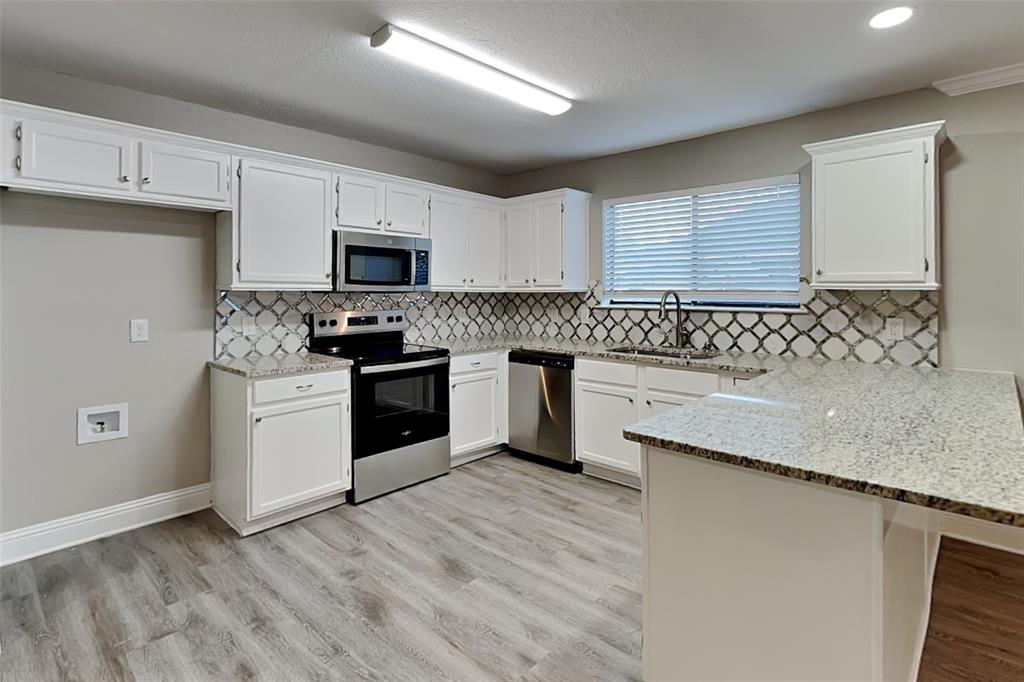 Huntington Village Ph III Add - Residential Lease