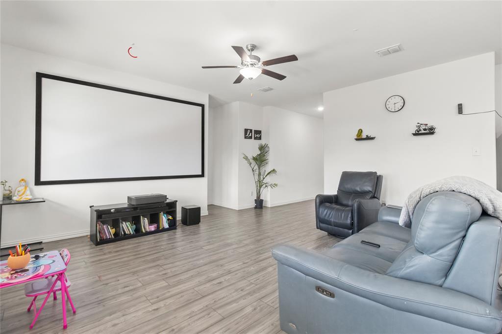 3505 Riverside Drive