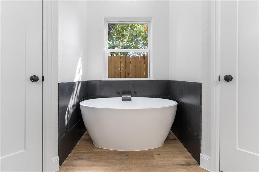 Howard W R Add - Residential