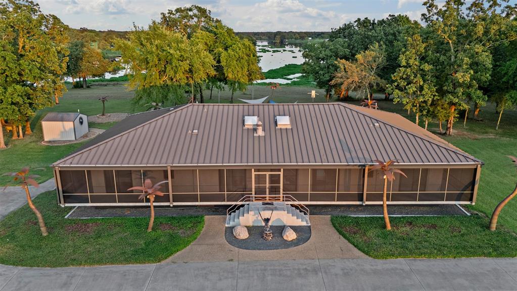1085 County Road 1960