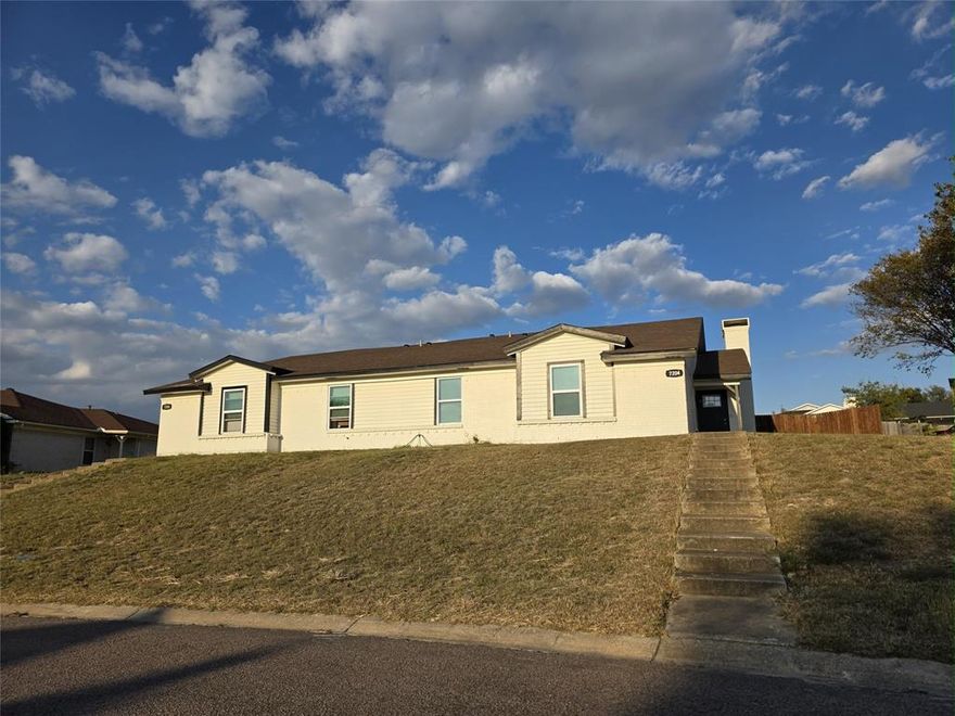 This spacious single-story 3-bedroom, 2-bath home features a rear-entry 2-car garage, small fenced yard, and wood-burning fireplace. Enjoy modern updates throughout, including granite countertops, stainless steel appliances, Both lighting and baths have been tastefully updated. Located on a quiet street in an established neighborhood within Eagle Mountain–Saginaw ISD, and just minutes from beautiful Eagle Mountain Lake.
Come see it today!