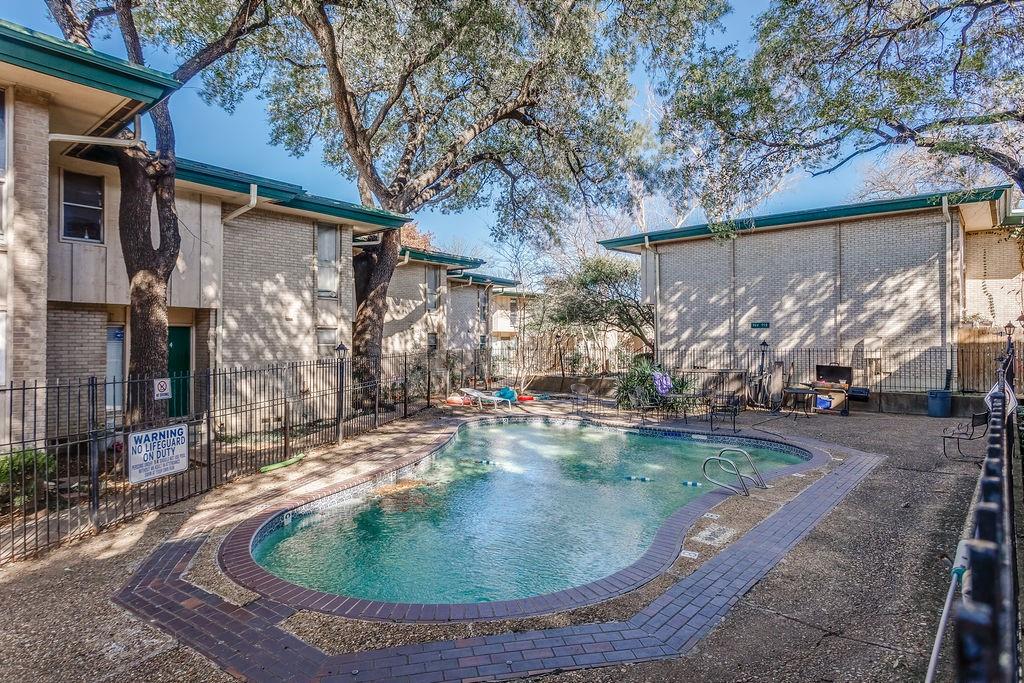 Northgale Village Bldg G - Residential