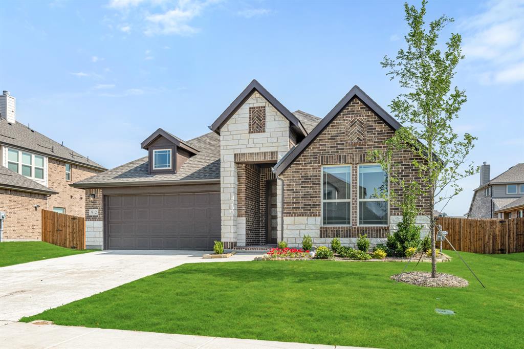 912 Split Oak Lane