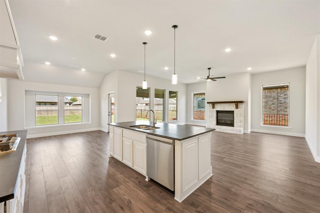 Abe's Landing - Residential