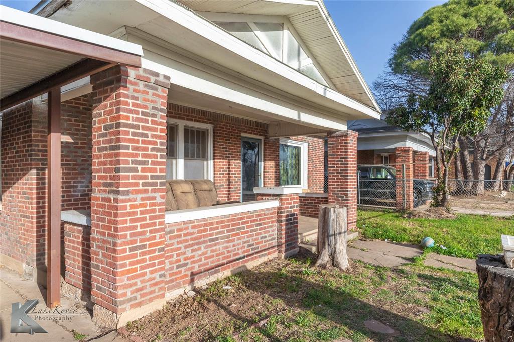1818 Grape Street
