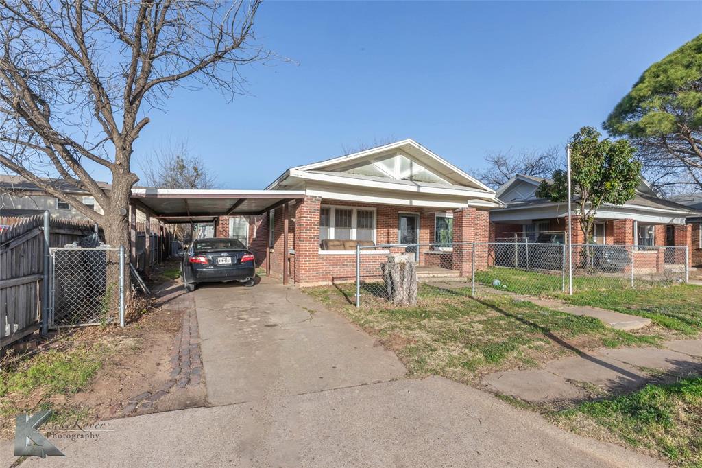 1818 Grape Street