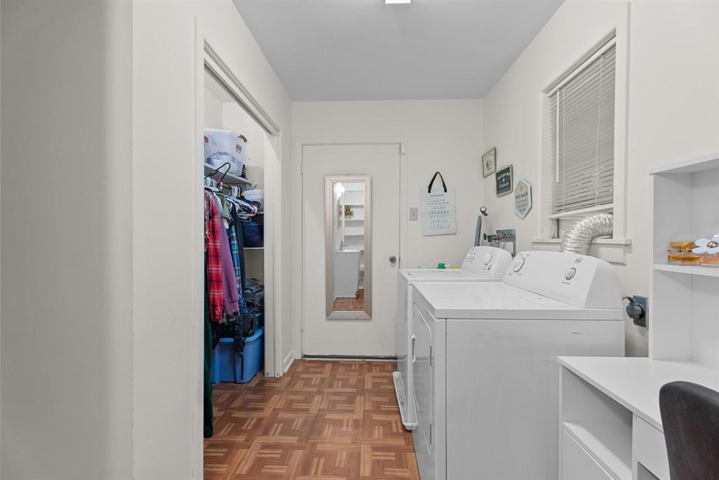 FLORES - Residential