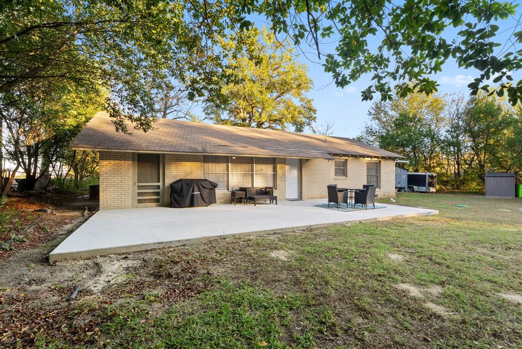 FLORES - Residential