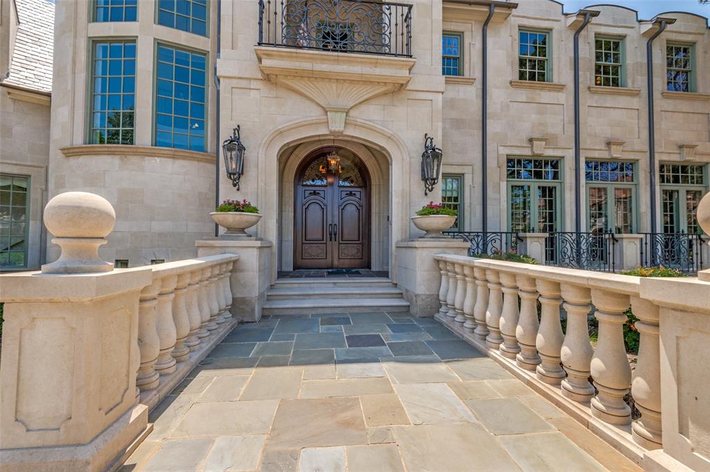 2145 Grand View Court