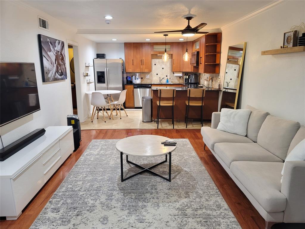 Greenbriar Place Condos - Residential Lease