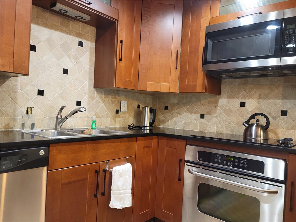 Greenbriar Place Condos - Residential Lease